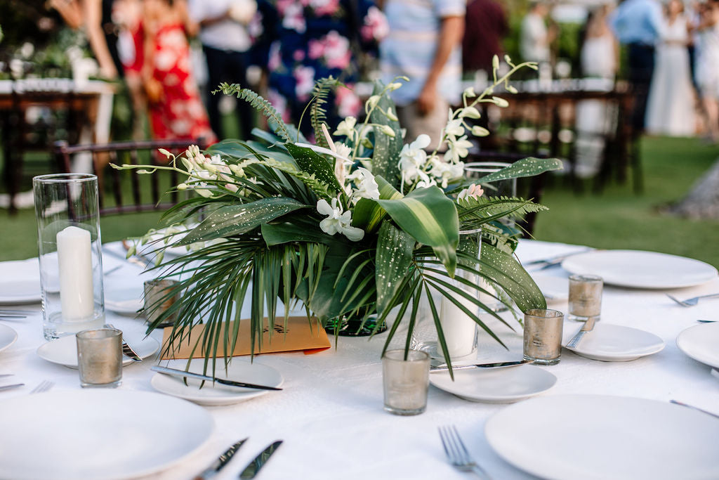 Hawaiian Goddess - Round Table Decor