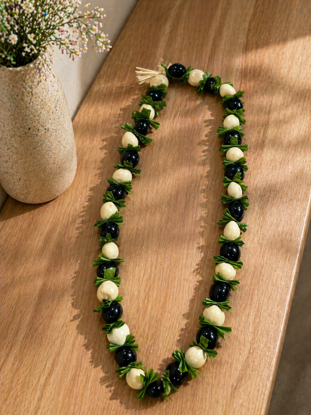 Kukui Nut Lei