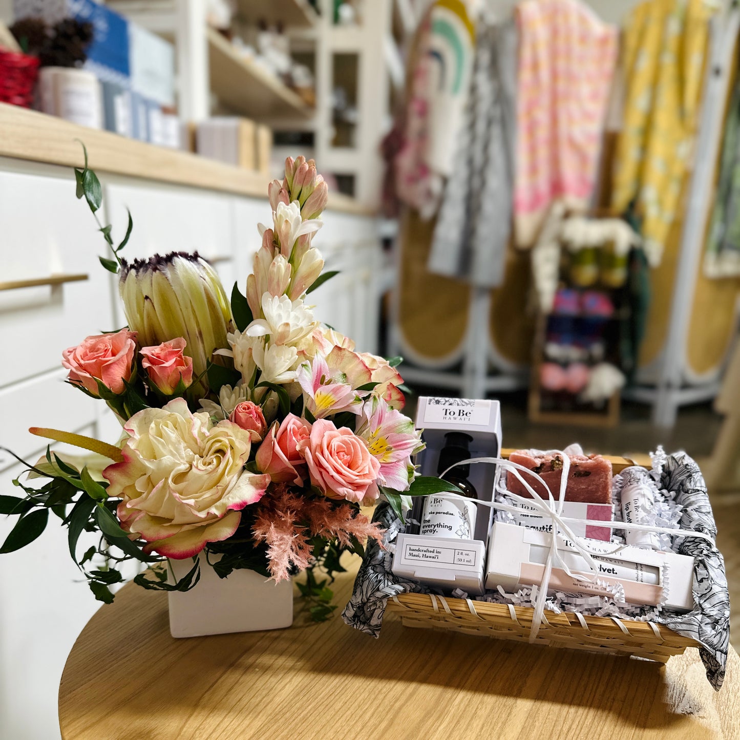 Floral and Gift Set