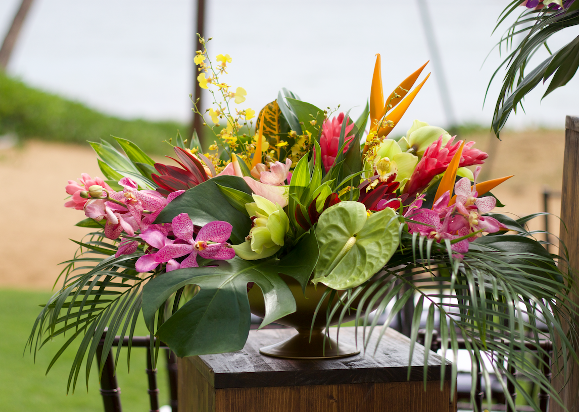 Tropical Vibrance - Round Table Decor