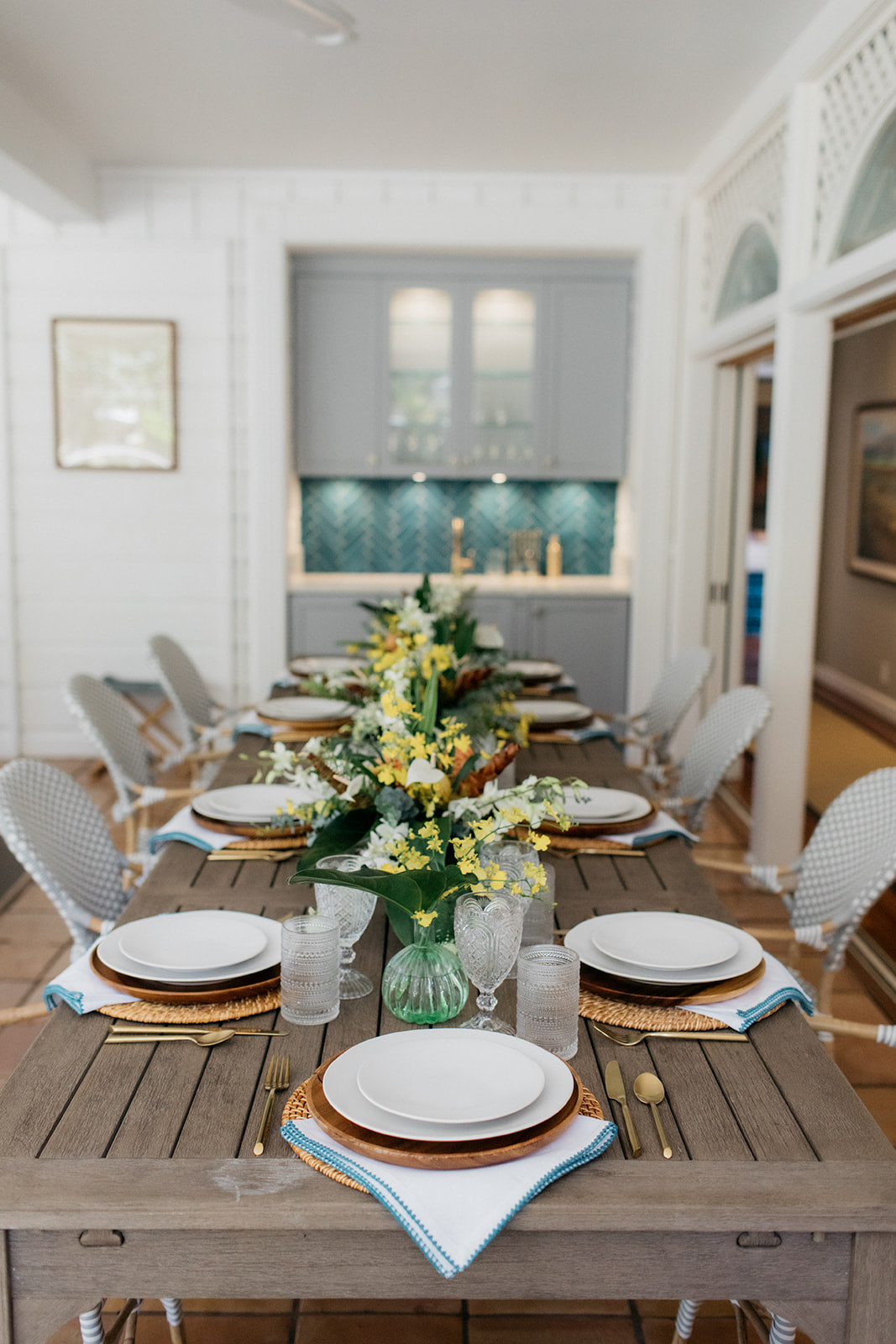 Modern Coastal - Round Table Decor