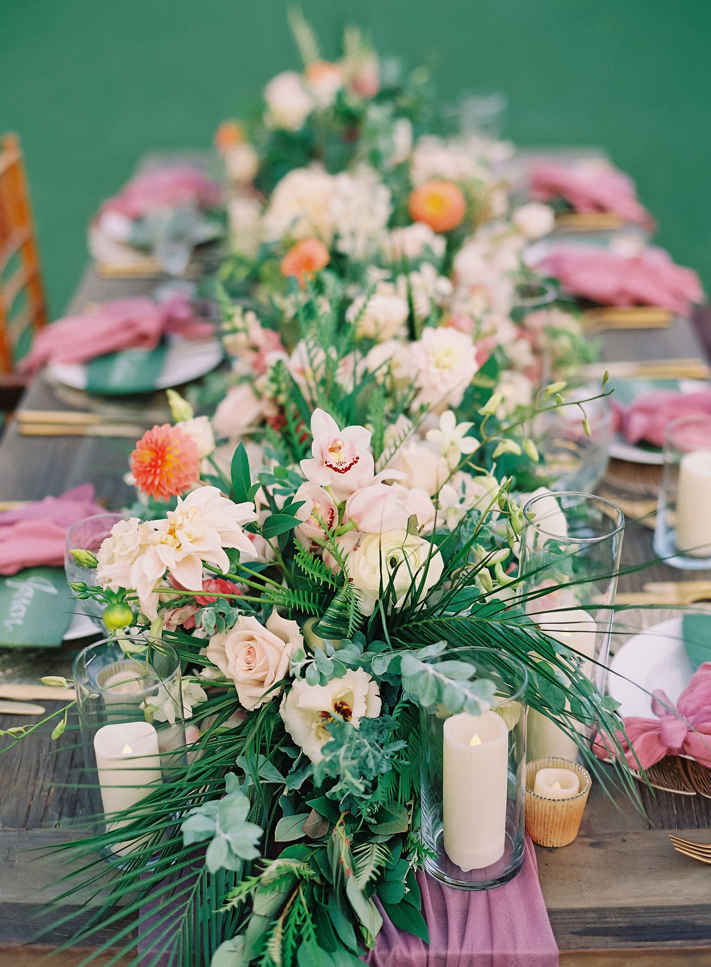 Romantic Tones - Table Garland Centerpiece