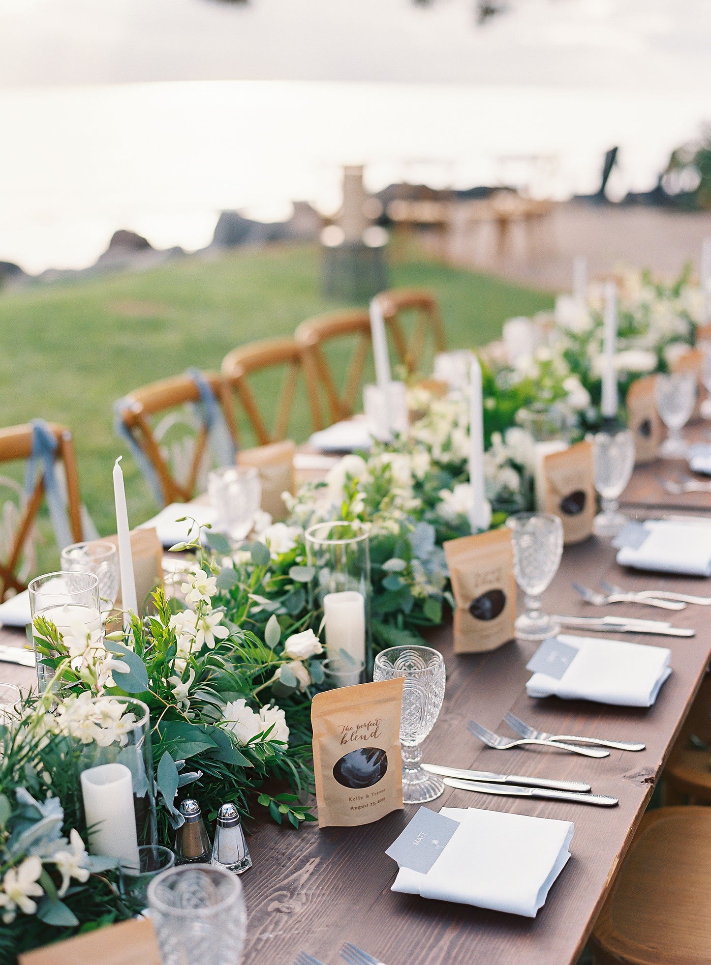 Hawaiian Goddess - Table Garland Centerpiece