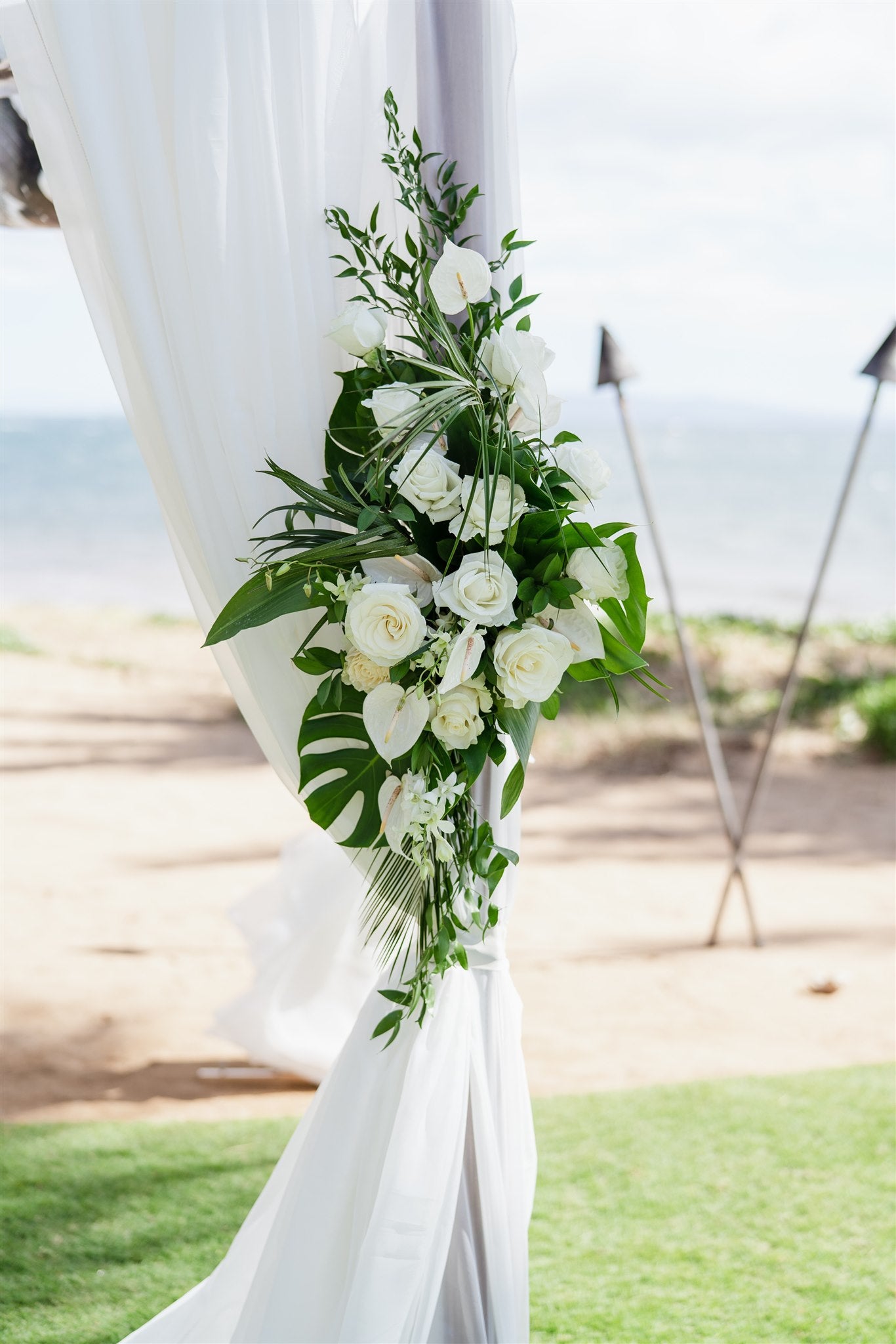 Hawaiian Goddess - Arch Arrangements