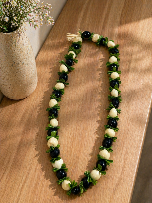 Kukui Nut Lei