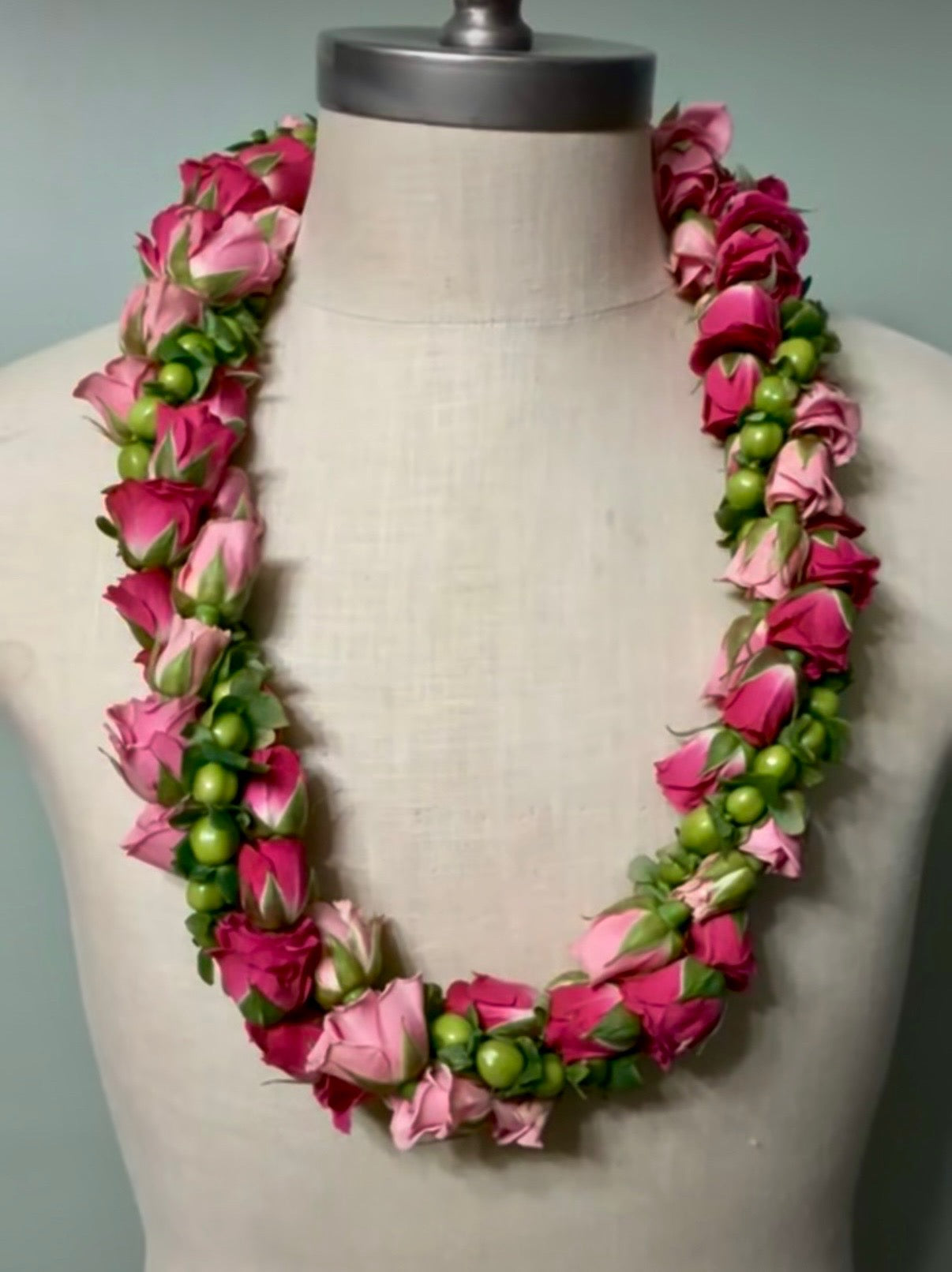 Maui Rose Bud Lei - Single