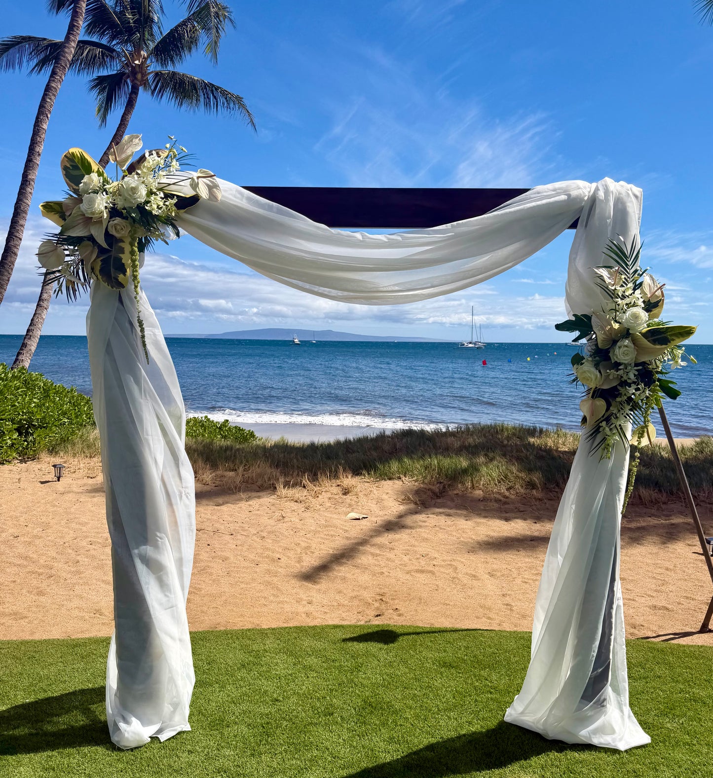 Hawaiian Goddess - Arch Arrangements