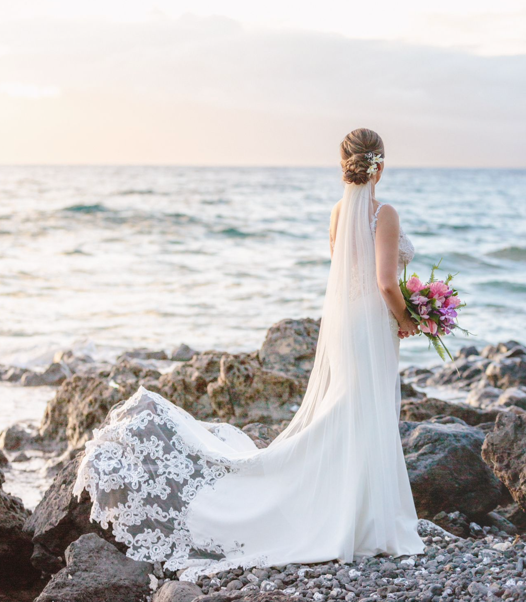Unconditional Love - Bridal Bouquet - Fernhouse Flowers Maui