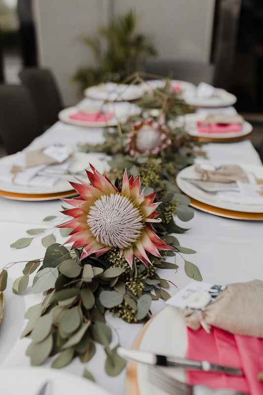 Enchanted - Table Garland Centerpiece - Fernhouse Flowers Maui