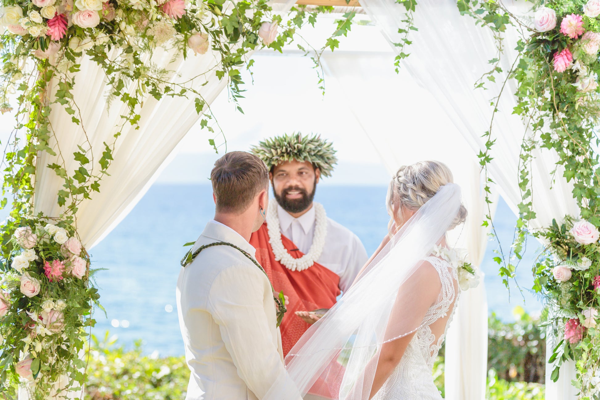 Love of My Life - Arch Arrangements - Fernhouse Flowers Maui