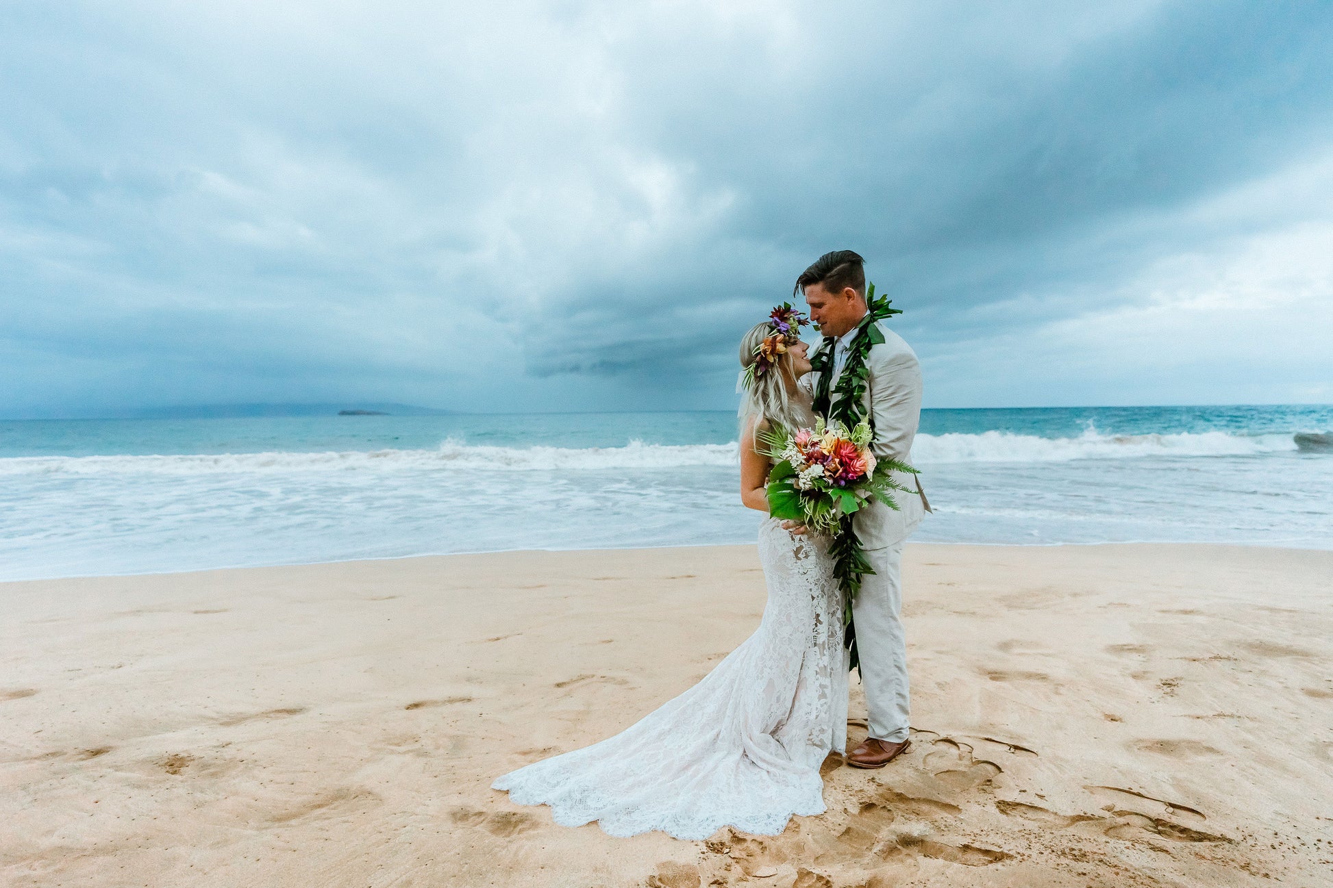 Tropical Vibrance - Bridal Bouquet - Fernhouse Flowers Maui